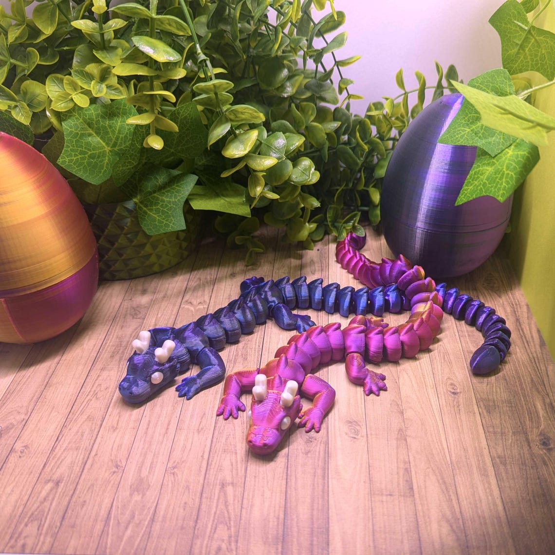 Large Articulated Fidget Dragon – with or without Egg